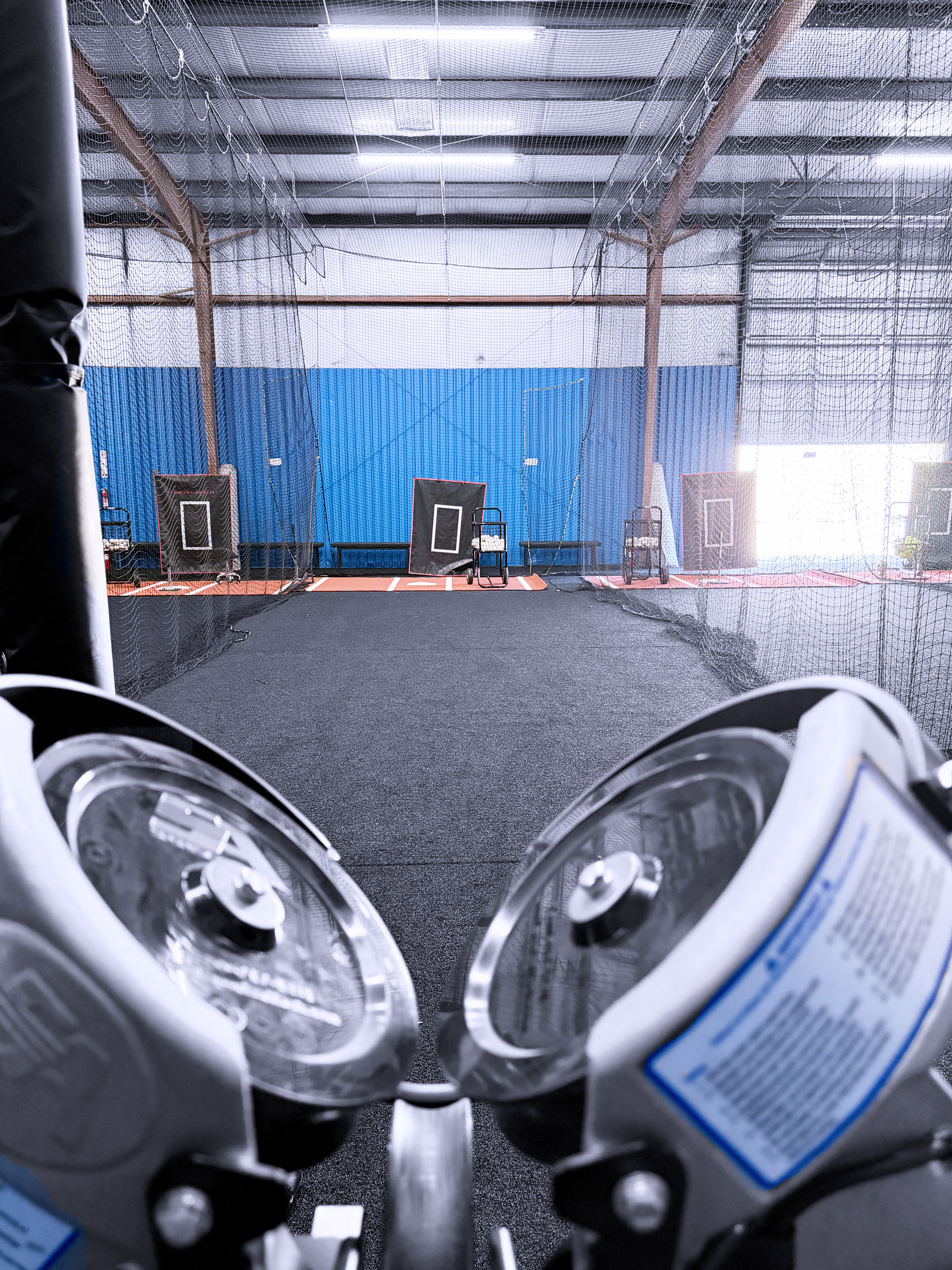 Cage lanes